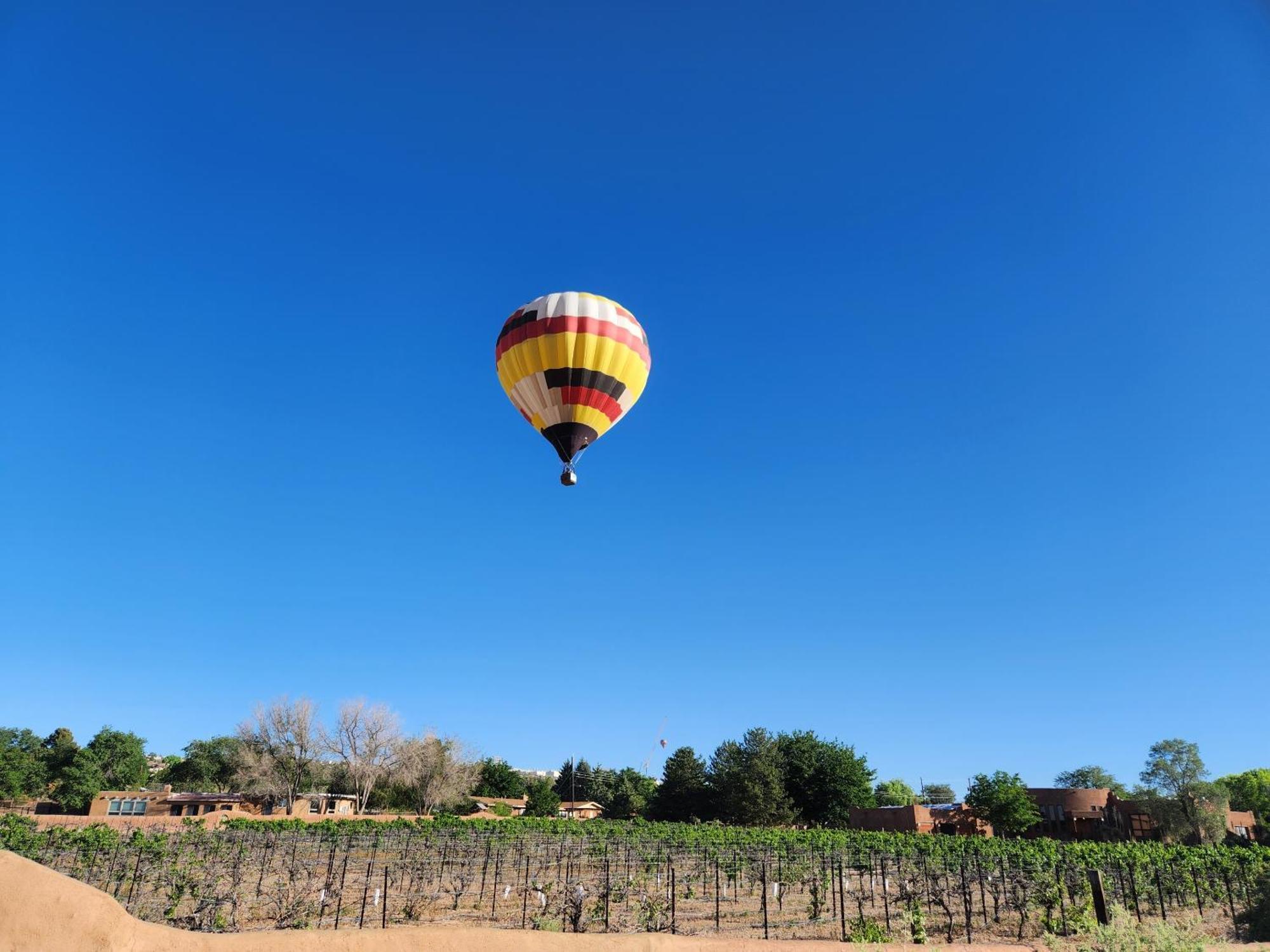 Red Mountain Manor Vineyard And Guesthouse Рио-Ранчо Экстерьер фото